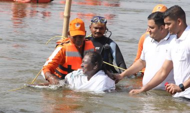 Mahakumbh 2025: महामहिम राष्ट्रपति ने भी लगाई आस्था की डुबकी , दिया एकता और सामाजिक समरसता का संदेश