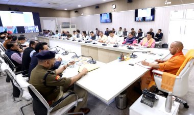 सीएम योगी का आदेश "फूड प्लाजा की भांति प्रदेश में सभी एक्सप्रेस-वे के दोनों तरफ अस्पताल की करें व्यवस्था"