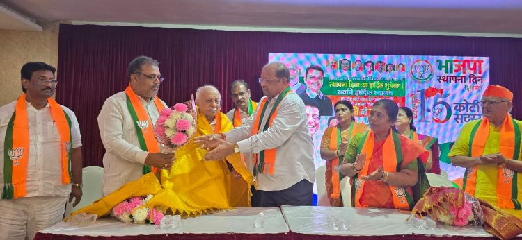 भाजपा के स्थापना दिवस पर वरिष्ठ नेताओं को पूर्व सांसद गोपाल शेट्टी ने किया सम्मानित