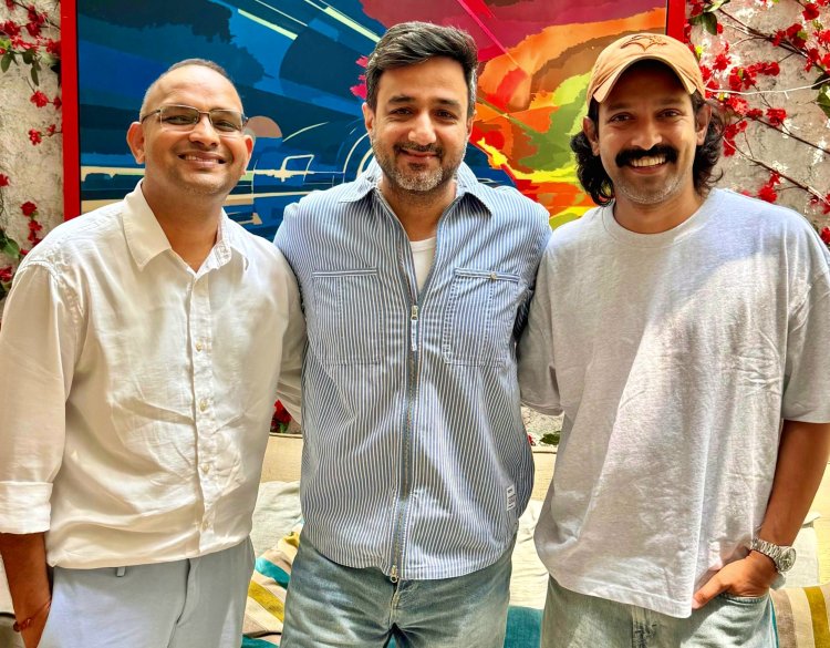  "व्हाइट" में विक्रांत मैसी निभा रहे हैं गुरुदेव श्री श्री रविशंकर की भूमिका !