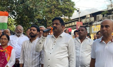 ऑपरेशन सिंदूर की सफलता का जश्न, विलेपार्ले में गूंजा "वंदे मातरम"