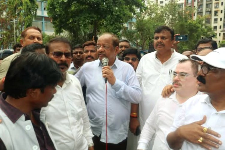 Big Breaking पूर्व सांसद गोपाल शेट्टी के प्रयासों से टल गई केतकीपाड़ा की  तोड़क कार्रवाई : पर्यायी जगह देने के बाद ही कार्रवाई पर बनी सहमति !