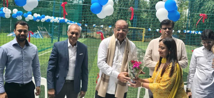 स्वामी विवेकानंद इंटरनेशॅनल स्कूल में निर्मित टर्फ क्रिकेट ग्राउंड का पूर्व सांसद गोपाल शेट्टी ने किया उद्घाटन