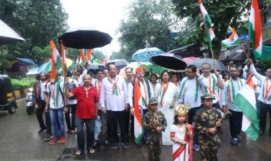 कांदिवली में तिरंगा यात्रा का आयोजन : विशाल रैली में गूंजता रहा "भारत माता की जय" का जयघोष