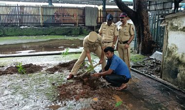 बोरीवली रेलवे पुलिस ने रेलवे कॉलोनी में किया पौधारोपण : धरती को प्रदूषण मुक्त रखने का दिया गया प्रभावशाली संदेश