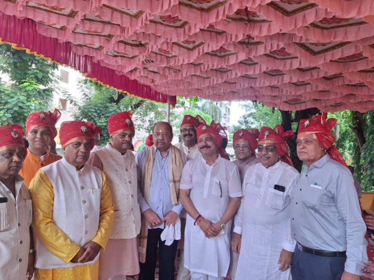 बोरीवली में रथ यात्रा के आयोजन में शामिल हुए पूर्व सांसद गोपाल शेट्टी