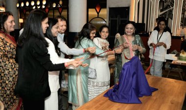 "भीनमाल विमेंस बैडमिंटन टूर्नामेंट" का डॉ. मंजू लोढ़ा ने किया शुभारंभ ....