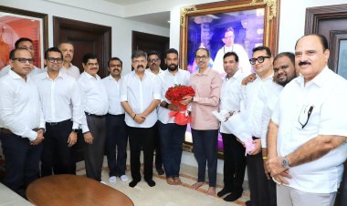 एमसीए के नव निर्वाचित पदाधिकारी मातोश्री पहुंचे, उद्धवजी ठाकरे से की सदिच्छा भेंट 