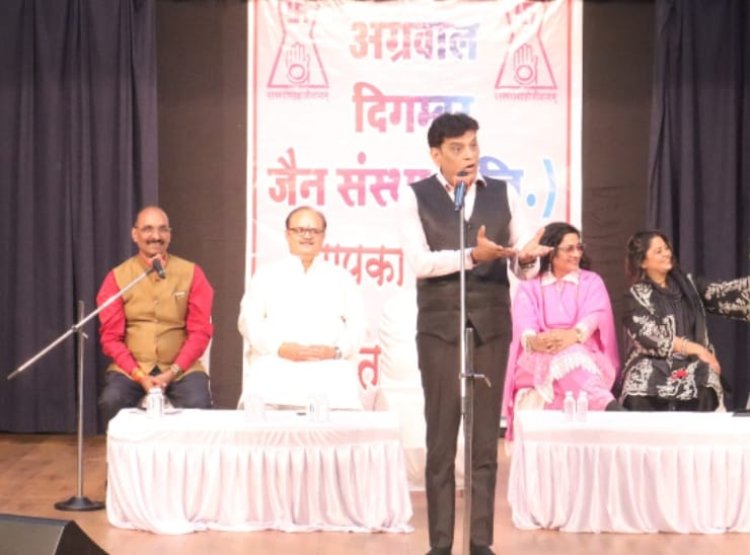 मालाड में "अग्रवाल दिगंबर जैन संस्था" का वार्षिकोत्सव व कवि सम्मेलन सम्पन्न ...