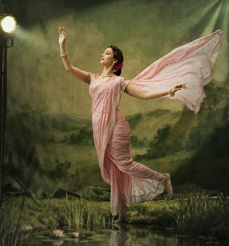 व्ही. शांताराम चित्रपटातील जयश्रीच्या भूमिकेत तमन्ना भाटिया – भव्य पोस्टर प्रदर्शित