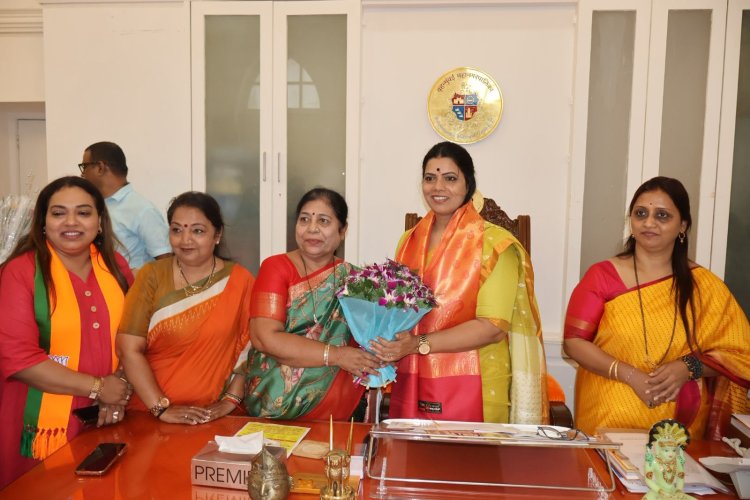 दहिसर की विधायक मनिषा ताई चौधरी की महापौर श्रीमती रितूताई तावड़े से सदिच्छा भेंट