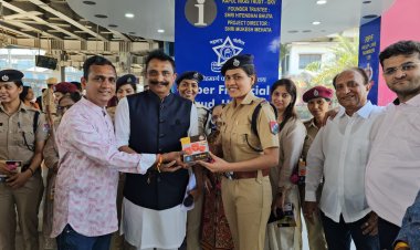 बोरीवली रेलवे स्टेशन पर विभिन्न विभागों में कार्यरत नारी शक्ति को किया गया सम्मानित