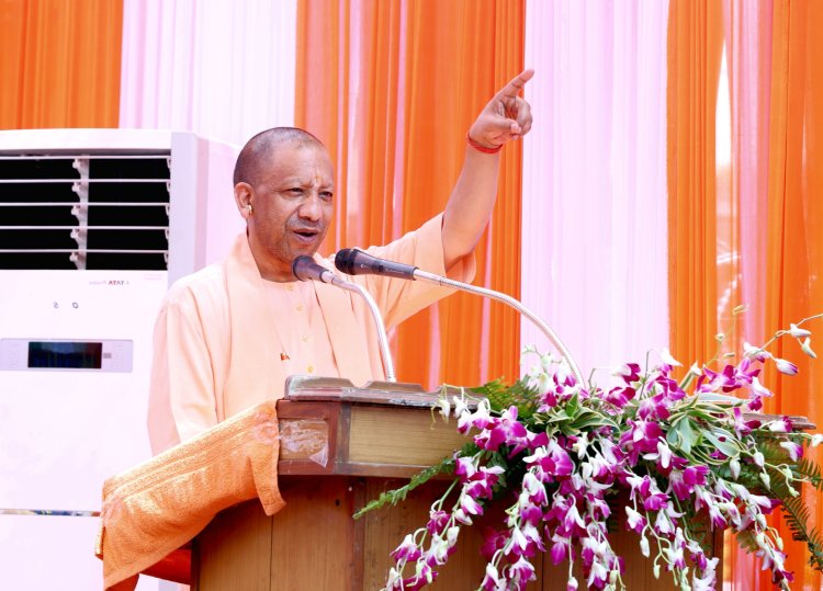 सीएम योगी ने गोरखपुर में किया दो आधुनिक सुरक्षा भवनों का उद्घाटन...